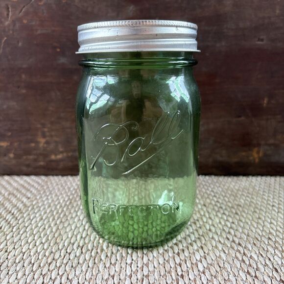 Ball Perfection Green Glass Jar 1913 -1915 100 Years of American Heritage 10 +Oz - Picture 1 of 8